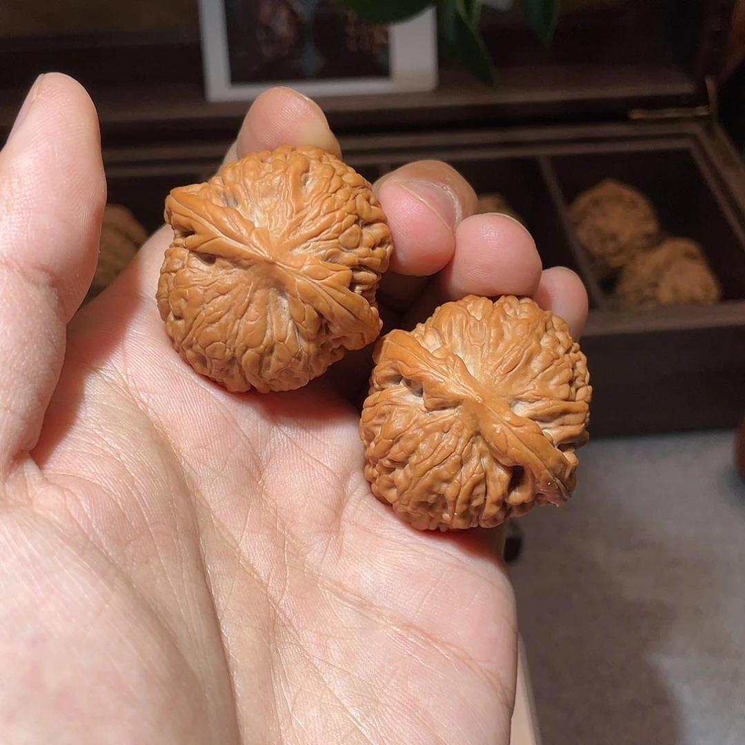 文玩核桃吊坠赵****做莲花