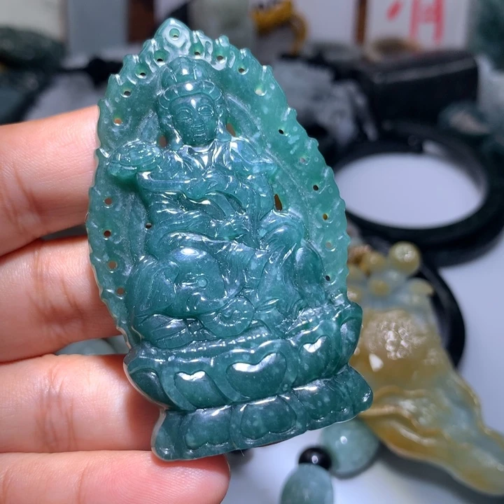 翡翠未镶嵌颈饰保真天然A货翡翠