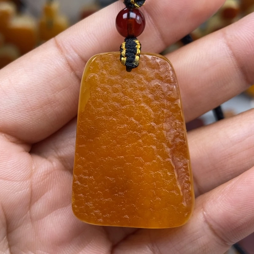 【闪购商品】琥珀颈饰未镶嵌