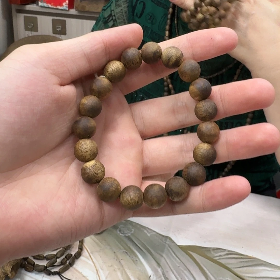 沉香沉香碎屑乌身老料单圈 10mm 多样性发一