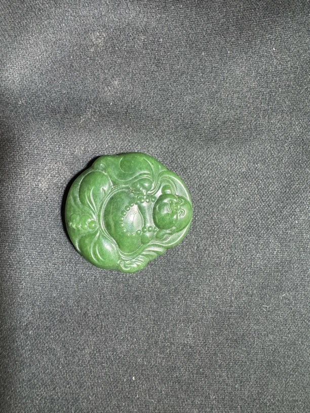 老坑碧玉冰底料阳绿弥勒笑佛挂件