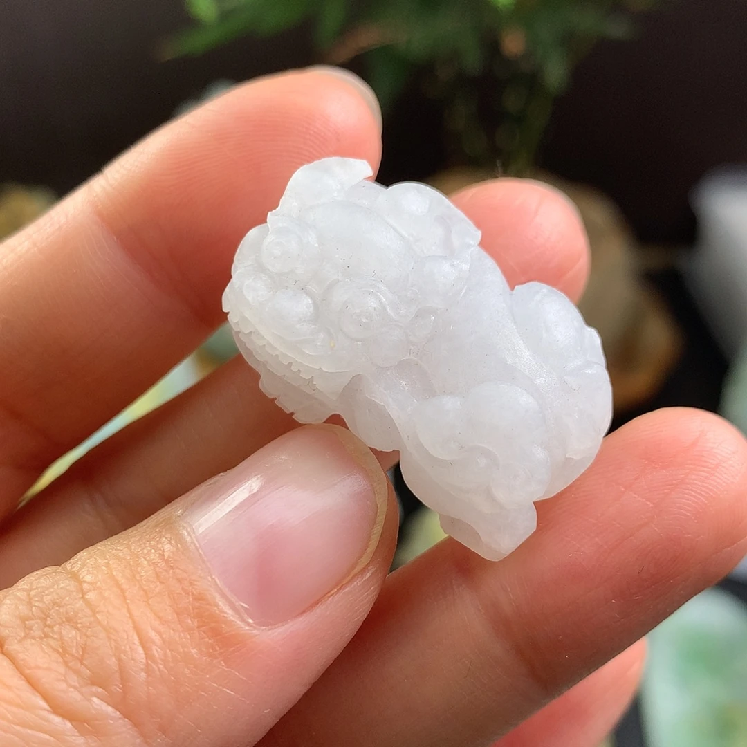 定制翡翠未镶嵌貔貅