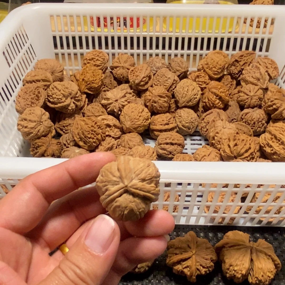 M***e文玩核桃吊坠核桃异形单只异形