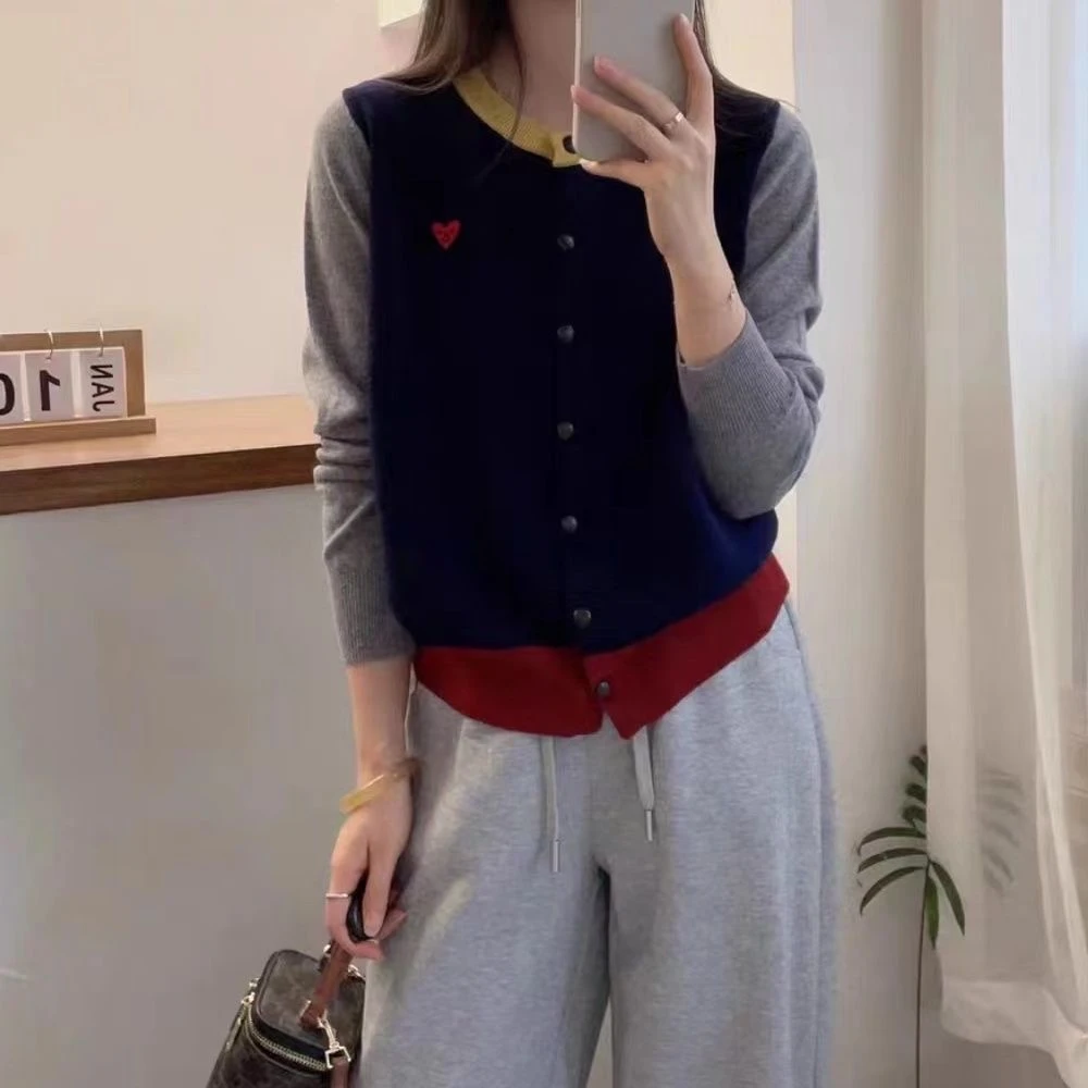 圆领长袖针织开衫单排扣拼色设计感2025新款宽松休闲减龄羊毛衫