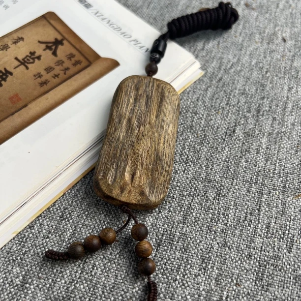 【百搭吊坠】沉香奇楠树心油沉水浮吊坠多样性发货一条14g+ZDP