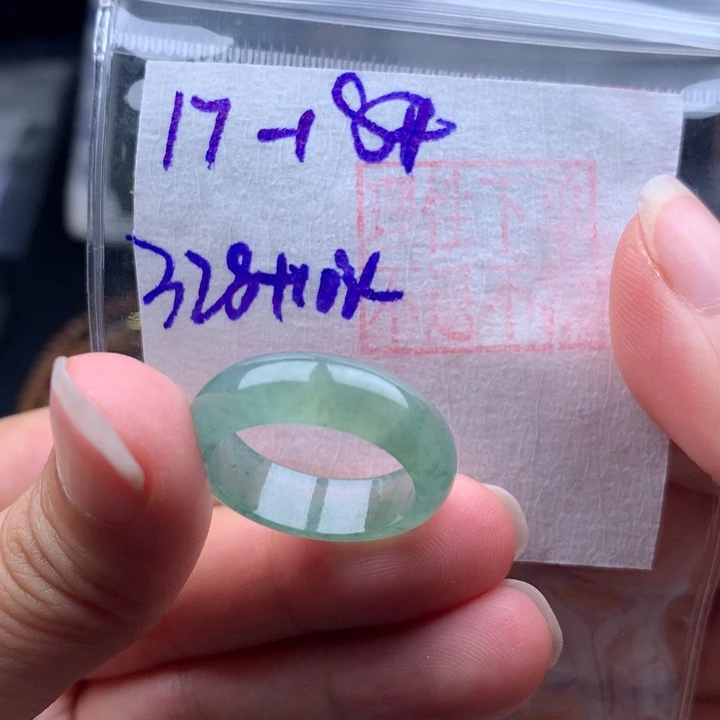 翡翠戒指未镶嵌戒圈