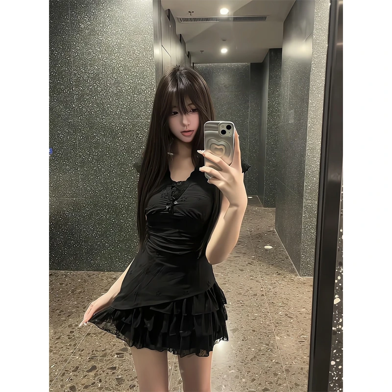 夏季不规则设计蕾丝纯欲连衣裙女夏季收腰裙子冷淡系时髦辣妹短裙