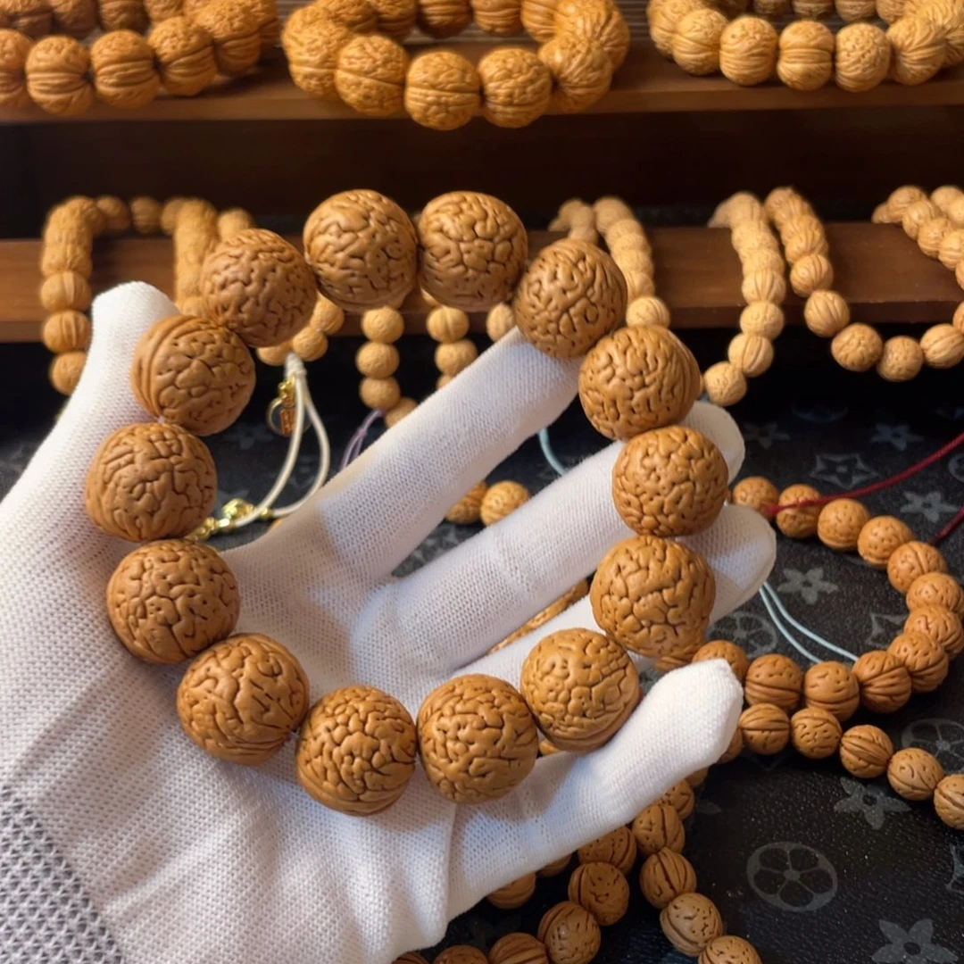 桃核手串盘锦大肌肉