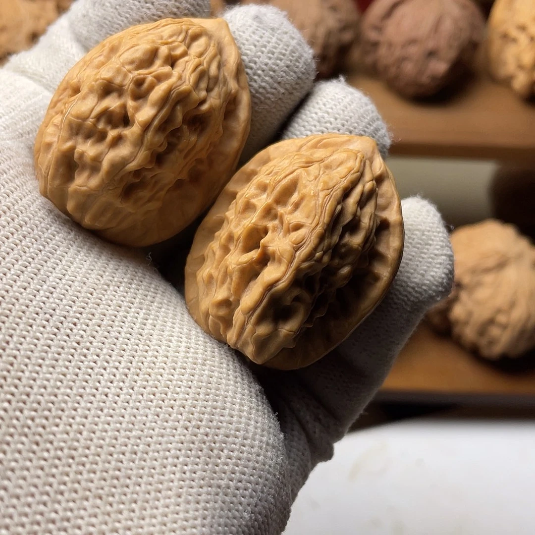 桃核吊坠大红袍狮子头31