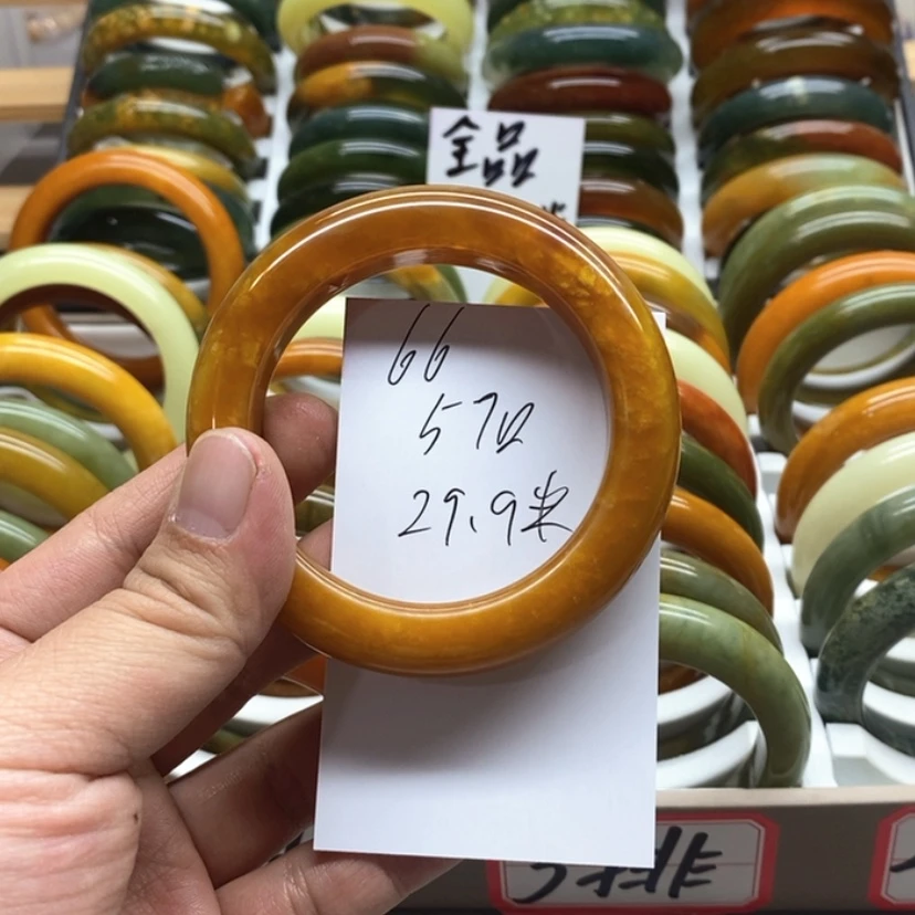 【闪购商品】蛇纹石玉手镯未镶嵌金*。