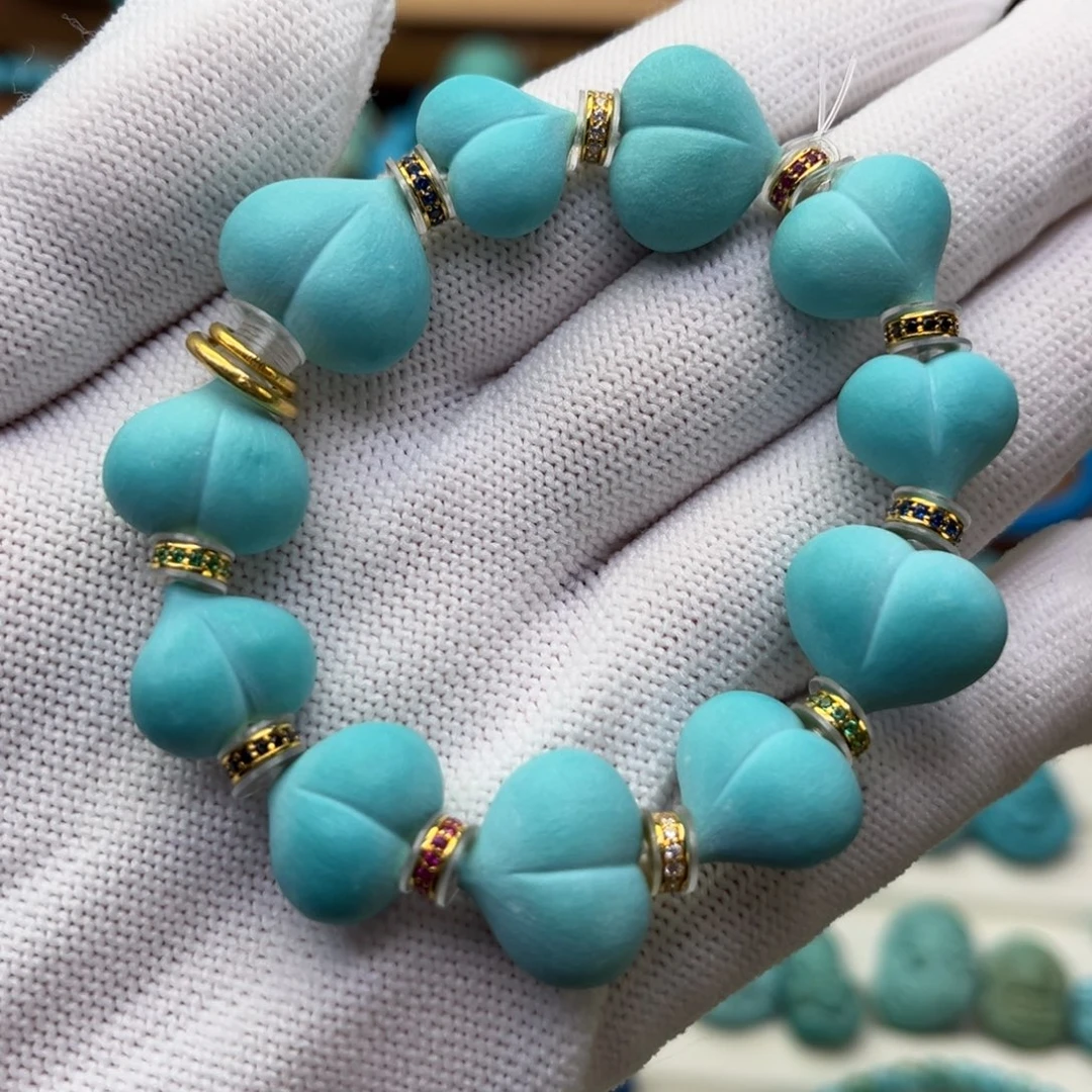 绿松石未镶嵌珠宝奇石精品蓝屁桃