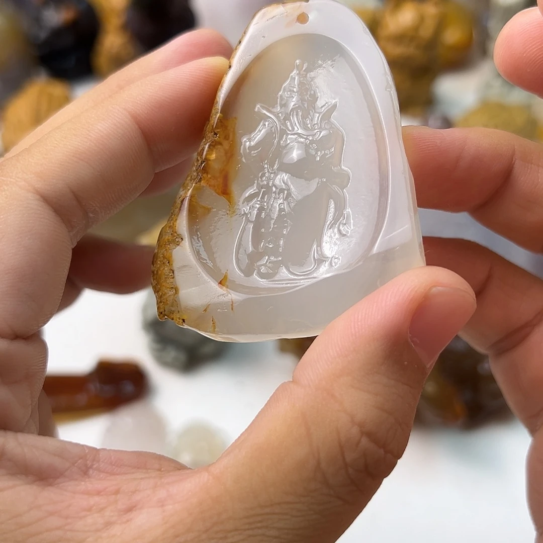 未镶嵌颈饰玛瑙/玉髓
