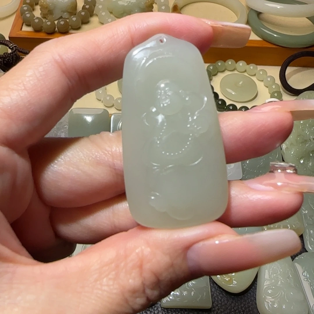 和田玉未镶嵌颈饰