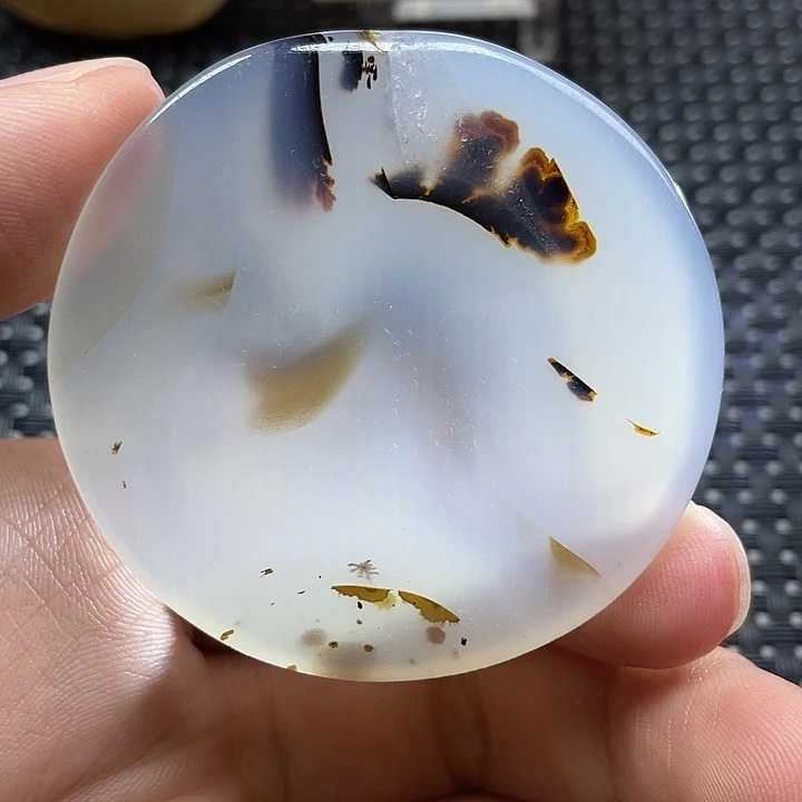 未镶嵌颈饰玛瑙/玉髓东*