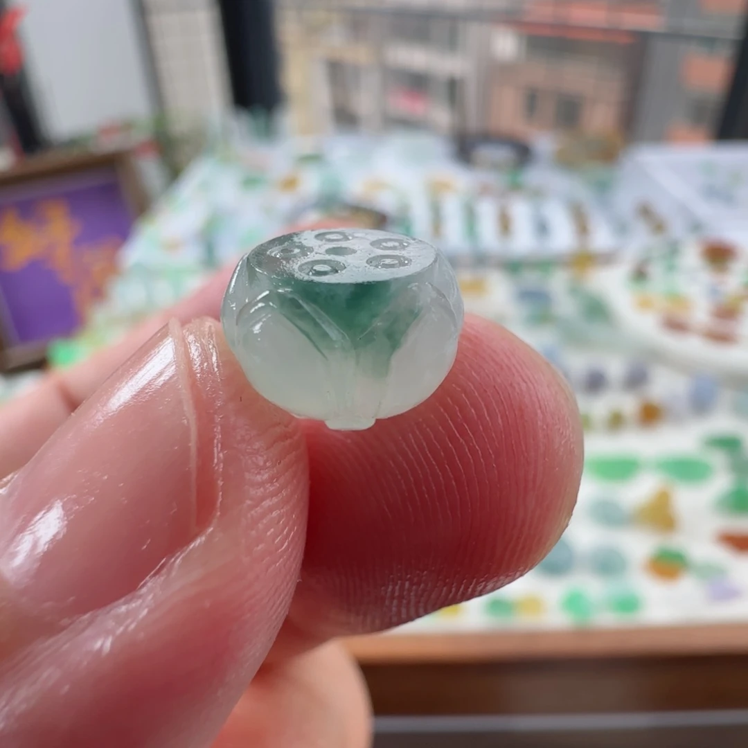未镶嵌定制翡翠小*定制翡翠毛货不退不换
