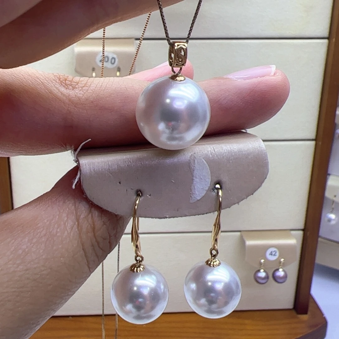 淡水珍珠18K金镶嵌吊坠(赠链)