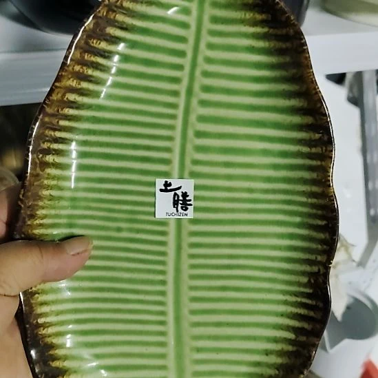 瓷片五厂，七厂各种摆件，瓷片，均有瑕疵！