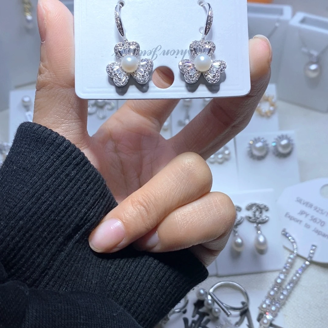 淡水珍珠耳饰未镶嵌