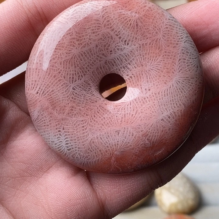 用***5硅化玉未镶嵌颈饰