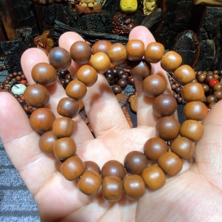 枣木1.2圆珠和9*10老型珠各一条