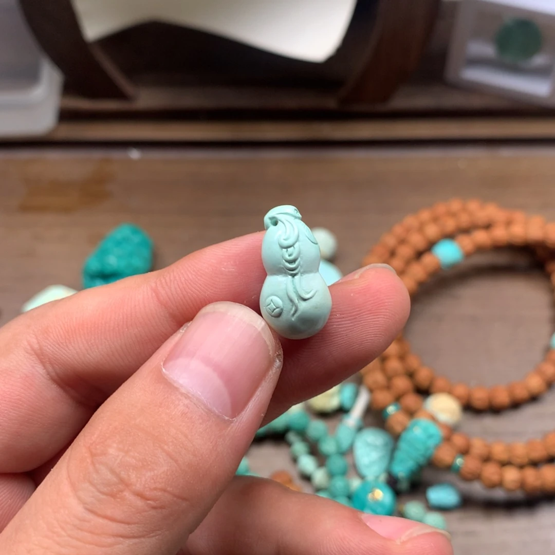 绿松石未镶嵌雕刻