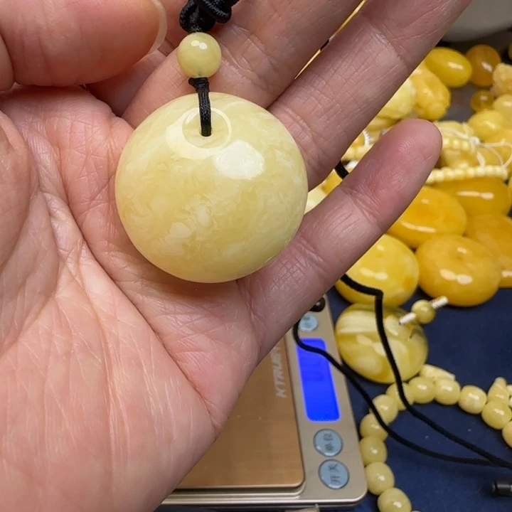 文***子蜜蜡未镶嵌毛衣链天然蜜蜡