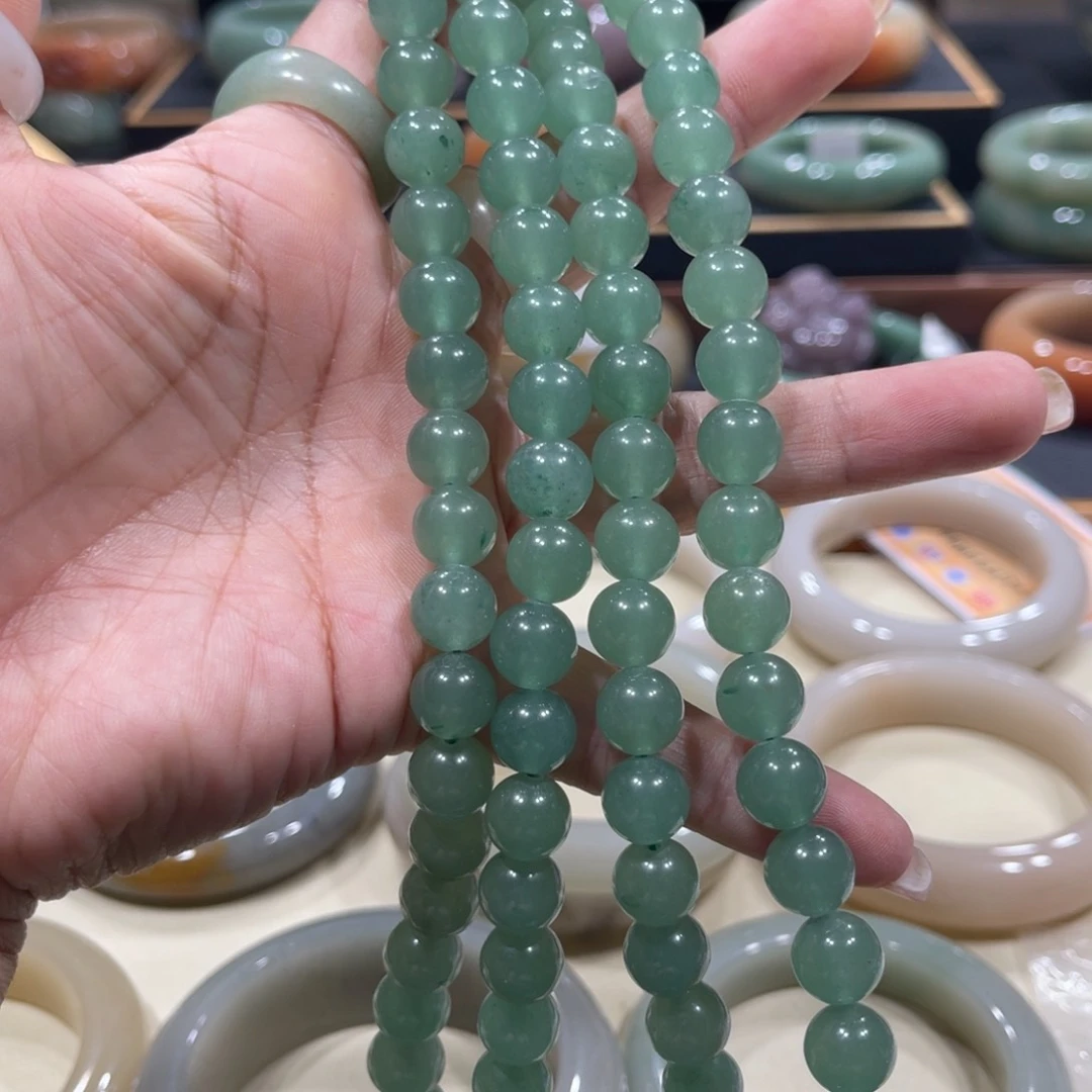 未镶嵌手镯石英岩玉