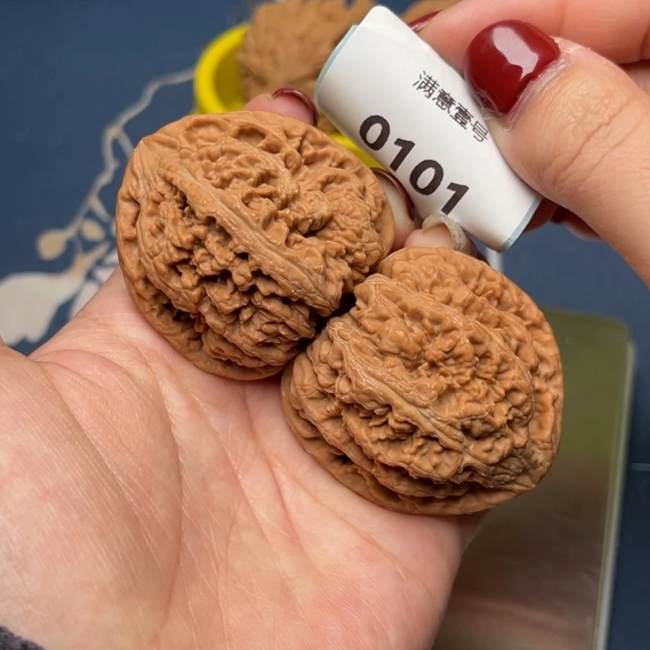 文玩核桃把件粗筋43