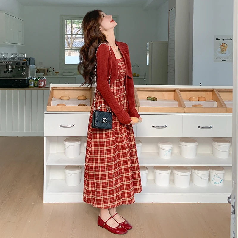 时尚氛围感甜美减龄套装裙女2025早秋新款针织开衫吊带裙两件套