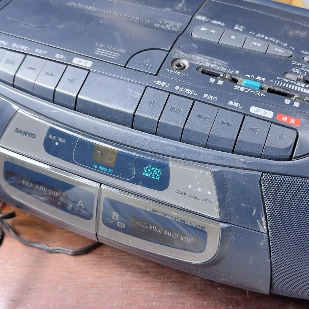 奥*曼中古商品，瑕疵品，不保好坏。！929