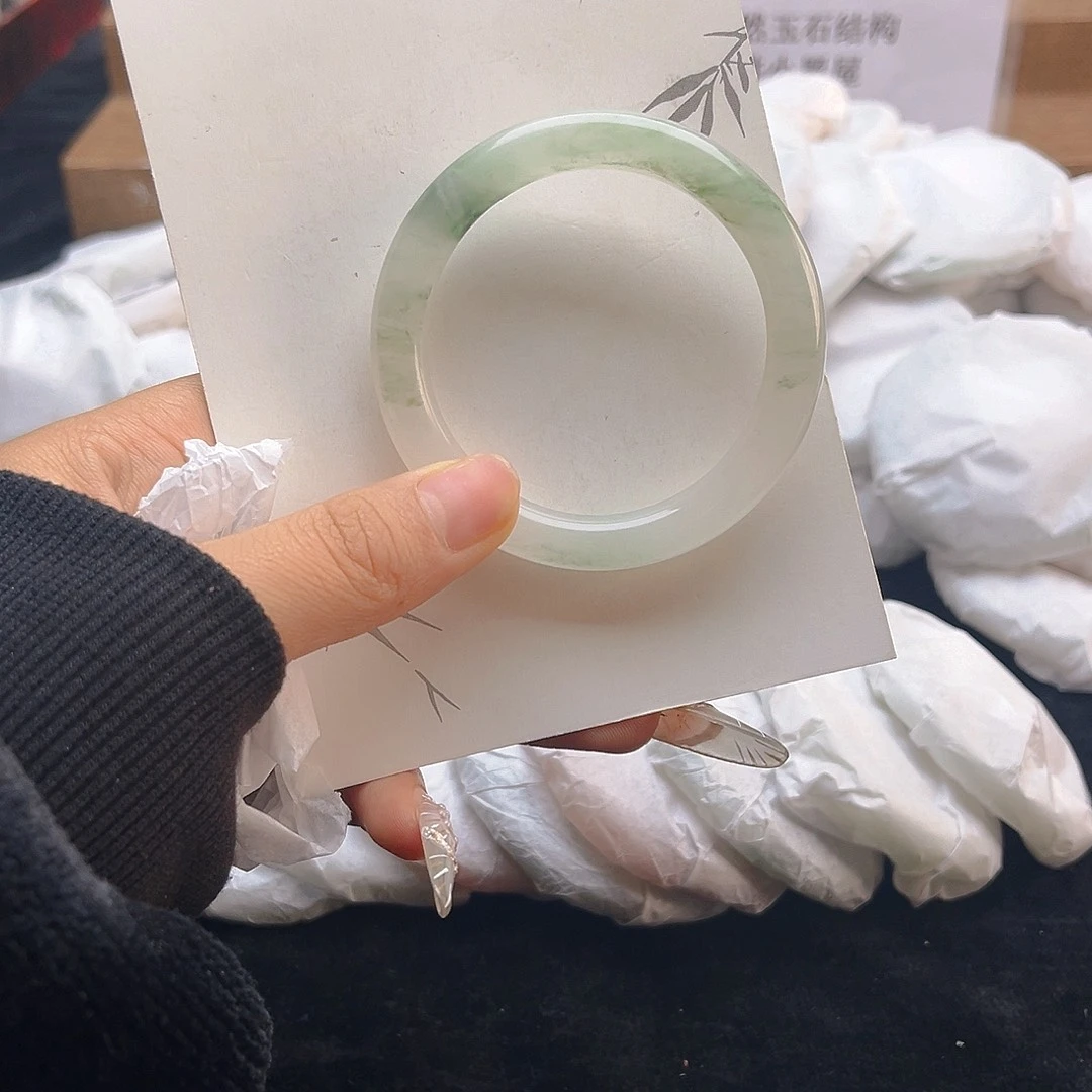 未镶嵌手镯石英质玉h11