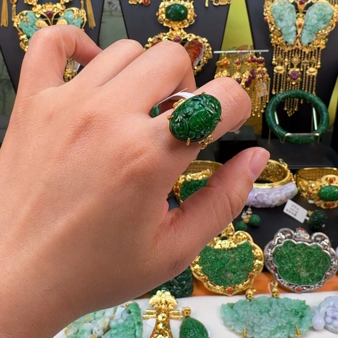 翡翠银S925镀金镶嵌颈饰亏清