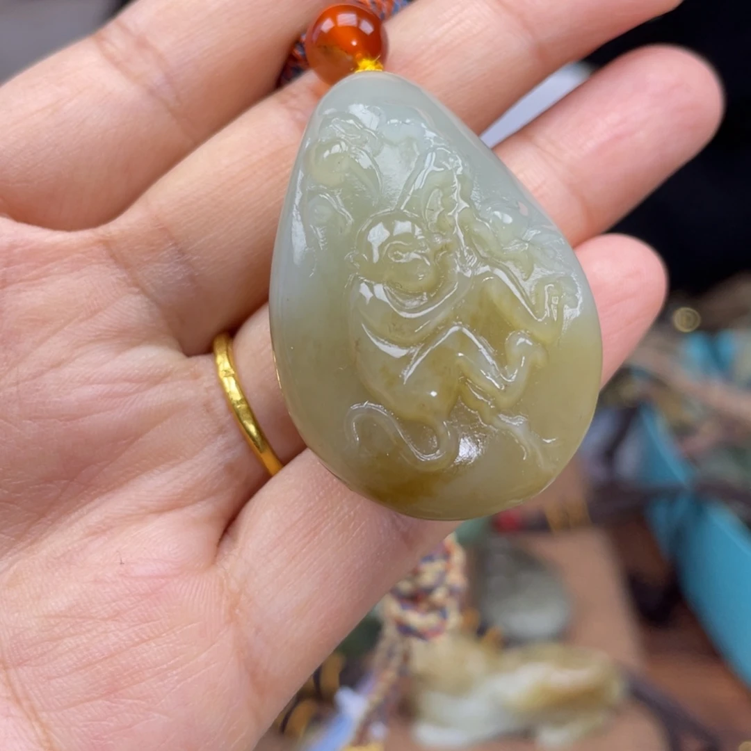 和田玉颈饰未镶嵌