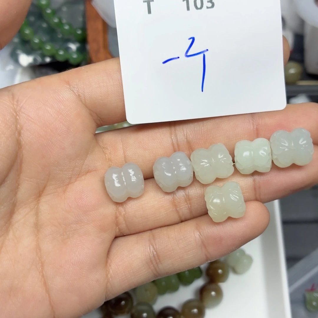*****和田玉未镶嵌珠宝半成品T103