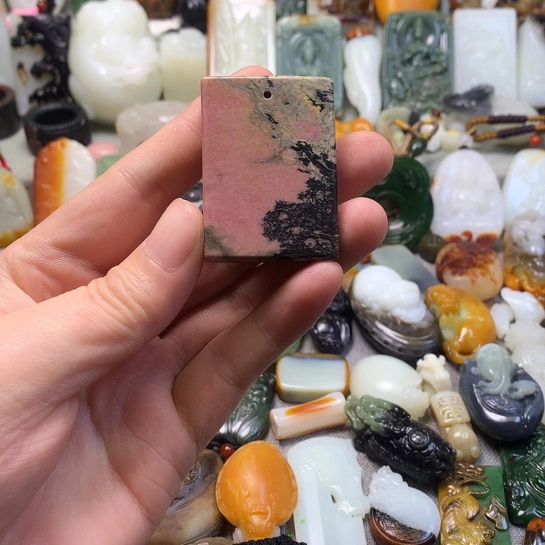 颈饰未镶嵌和田玉