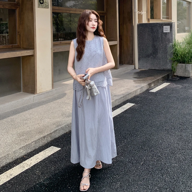 2025夏季新款时尚气质优雅修身显瘦蓝色蕾丝无袖小衫半身裙两件套