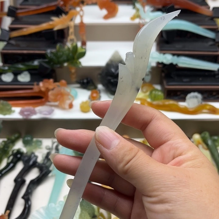 蛇纹石玉未镶嵌岫玉发簪