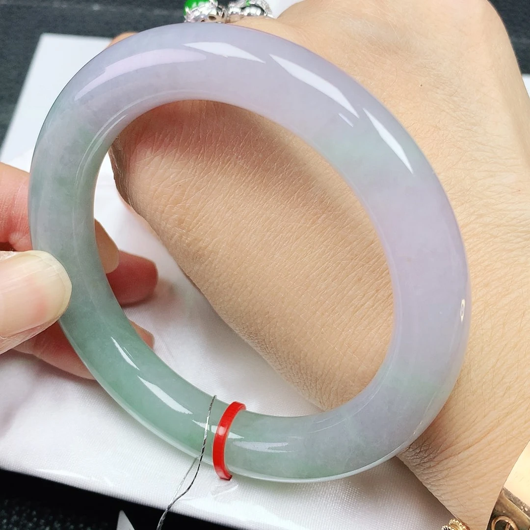 翡翠手镯未镶嵌56+胖