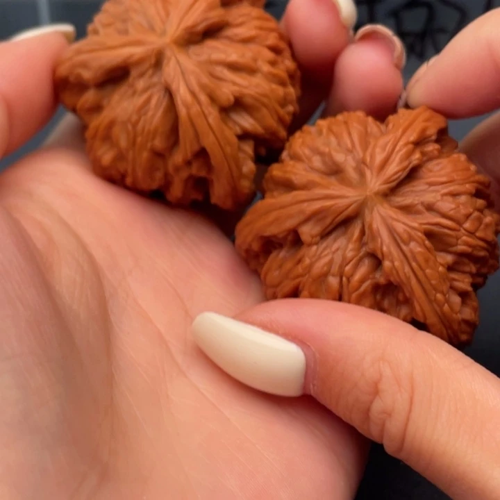 老***店吊坠文玩核桃白狮子