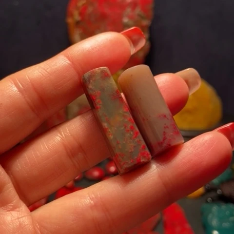 昌化石钱*挂件鸡血石