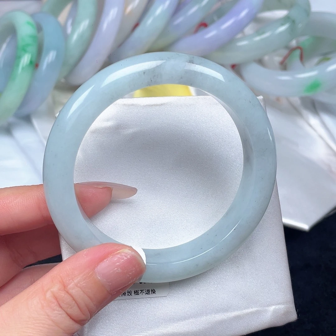 翡翠未镶嵌手镯099