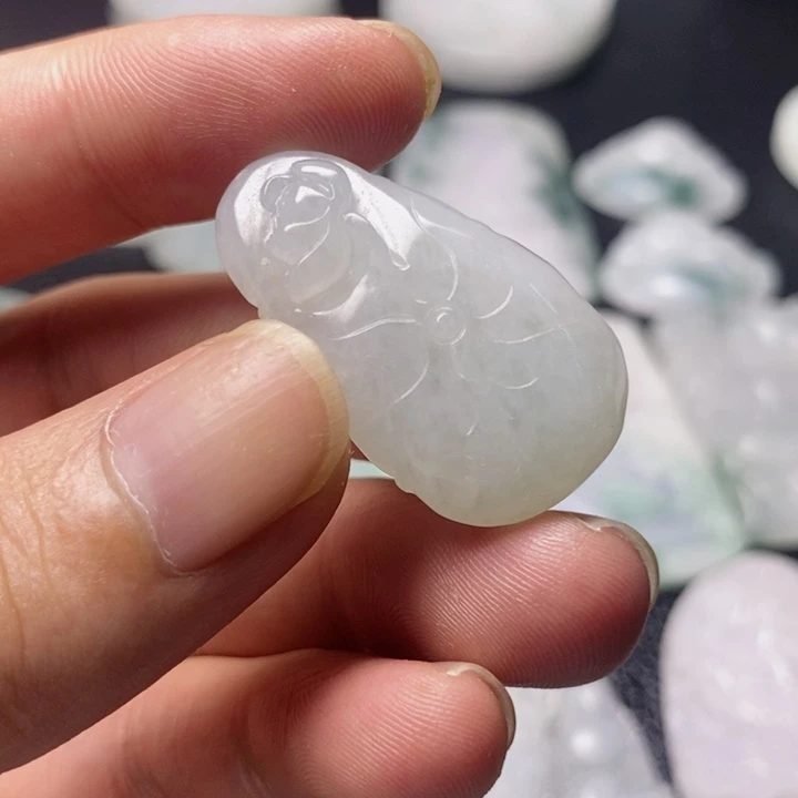翡翠未镶嵌颈饰天然翡翠A货