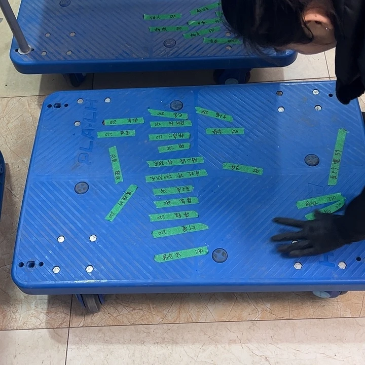 东***家厚款家用五金工具小车一个