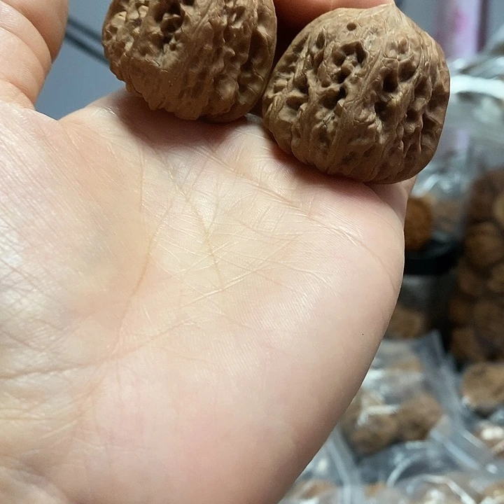 文玩核桃把件38平谷凹底红皮油