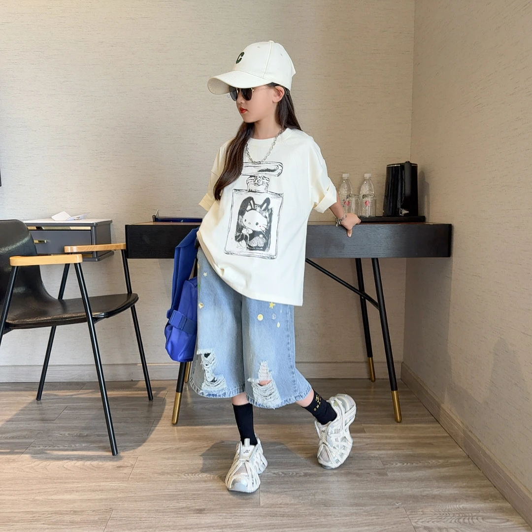 女童夏季卡通短袖破洞套装中大童2025新款洋气牛仔中裤短裤两件套