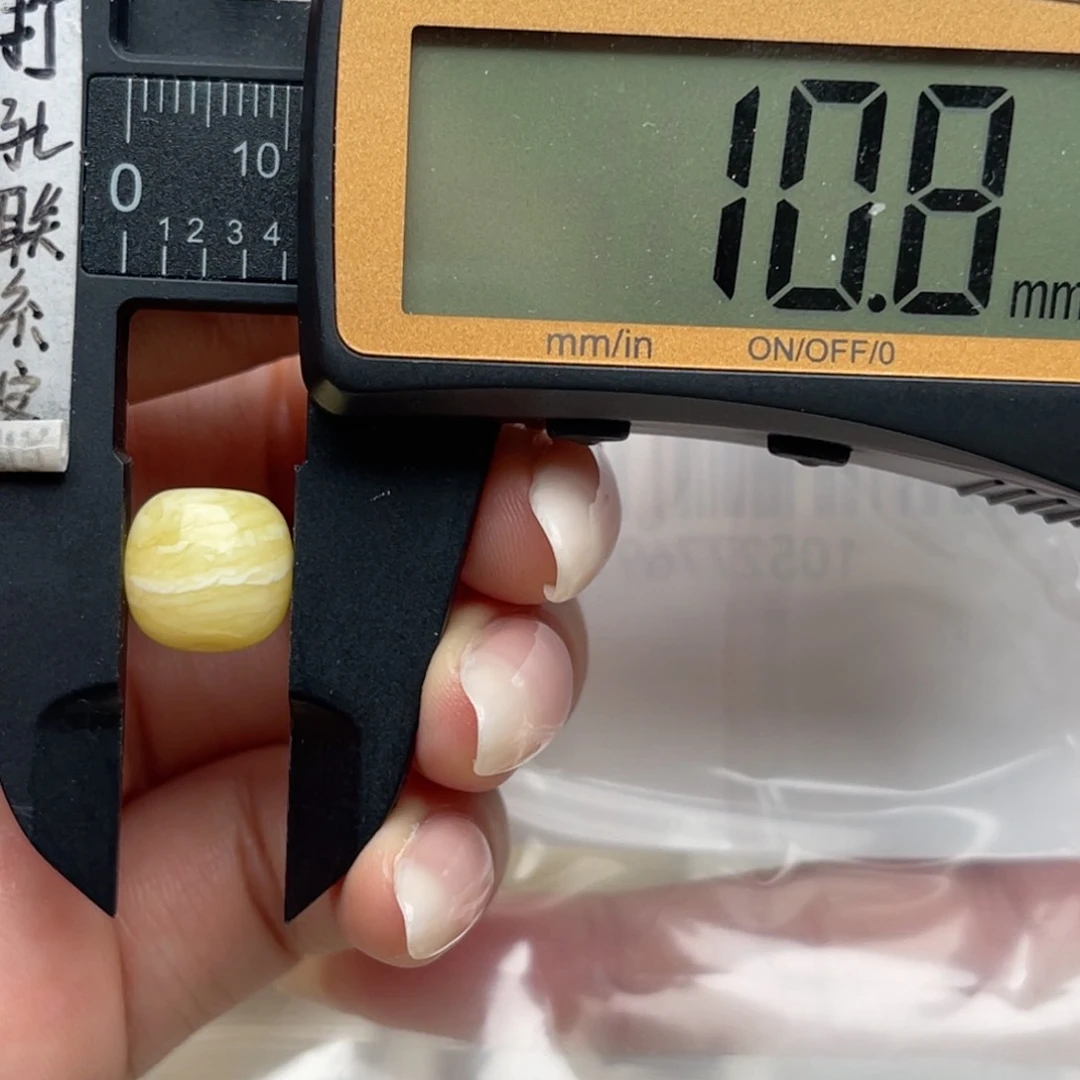 未镶嵌琥珀裸石蜜蜡虎皮老型 思思