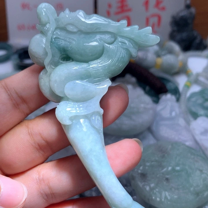 翡翠未镶嵌颈饰保真天然A货翡翠