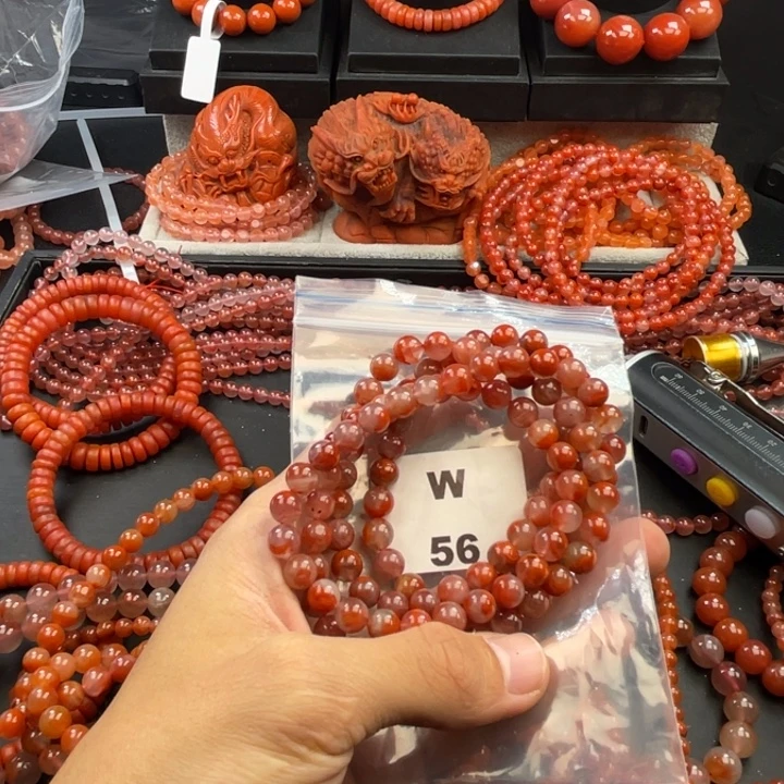 南红玛瑙未镶嵌多样性发货默认微瑕称重7mm