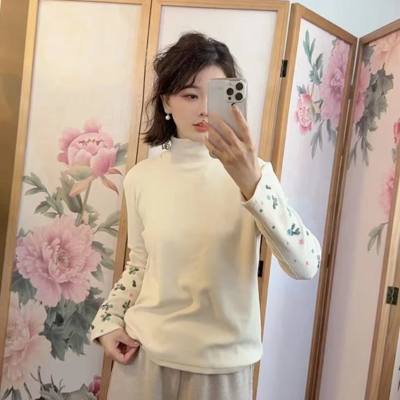 9138 国风中式高领加厚刺绣打底衫2025冬季新款百搭长袖女士上衣