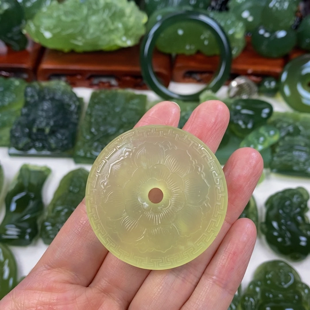 岫玉未镶嵌挂件挂件